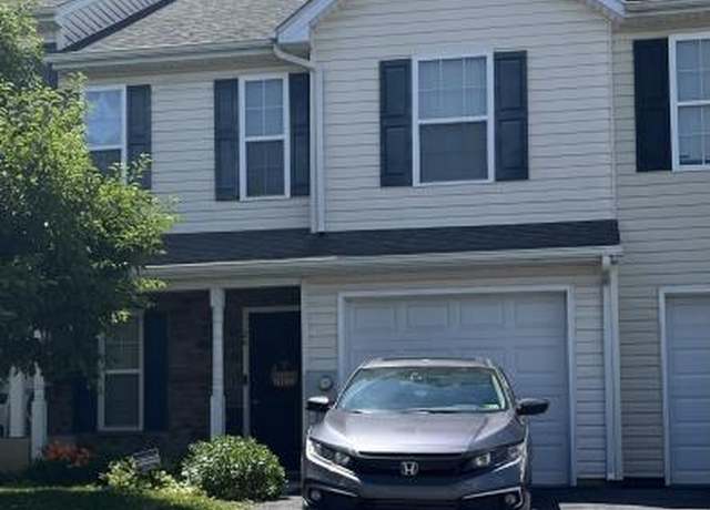 Property at 24 Fuzzy Tail Dr, Ranson, WV 25438, 3 beds, 2.5 baths