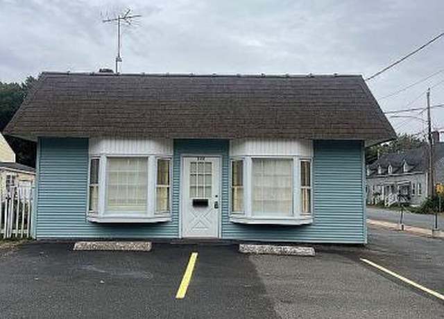 Property at 122 Main St, East Windsor, CT 06088, 2 beds, 1.5 baths
