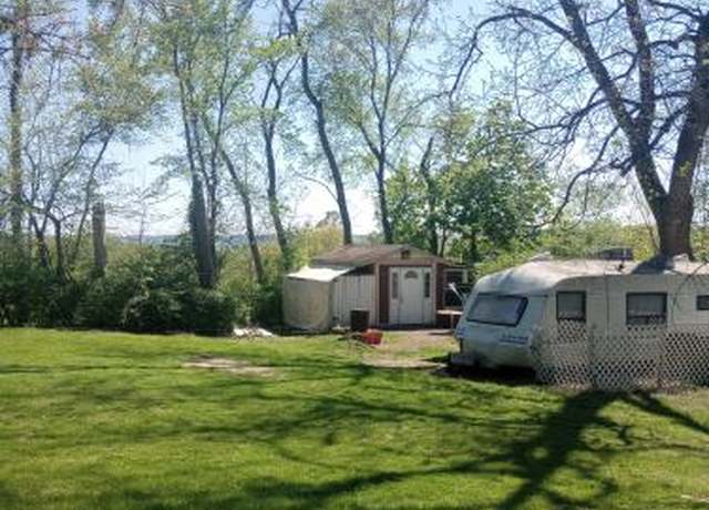 Property at 300 Hill St, Savanna, IL 61074