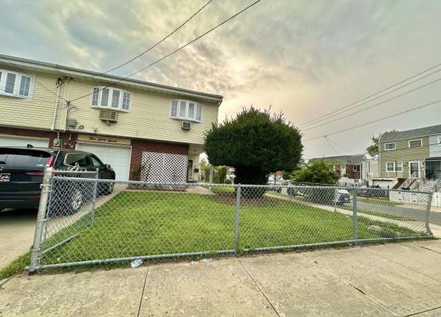 Property at 567 Beach 65th St, Arverne, NY 11692, 3 beds, 2 baths