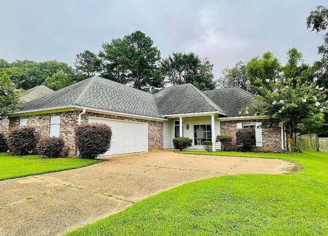 Property at 122 Devlin Dr, Madison, MS 39110, 3 beds, 2 baths