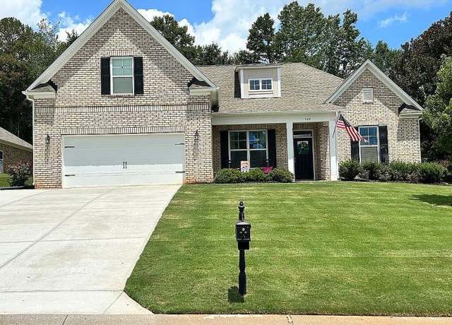 Property at 704 Bogey Blvd, Seneca, SC 29678, 3 beds, 3.5 baths