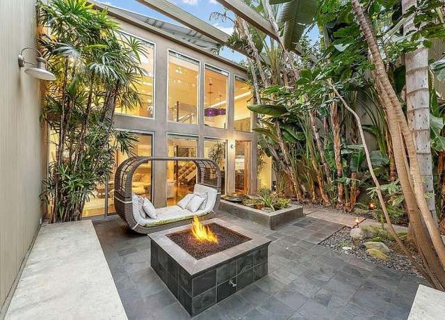 Property at 819 Dickson St, Marina Del Rey, CA 90292, 3 beds, 2.5 baths