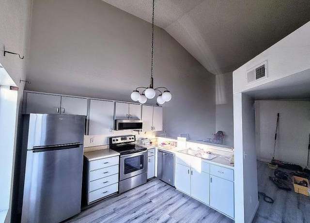 Property at 19601 N 7th St Unit 2089, Phoenix, AZ 85024, 1 bed, 1 bath