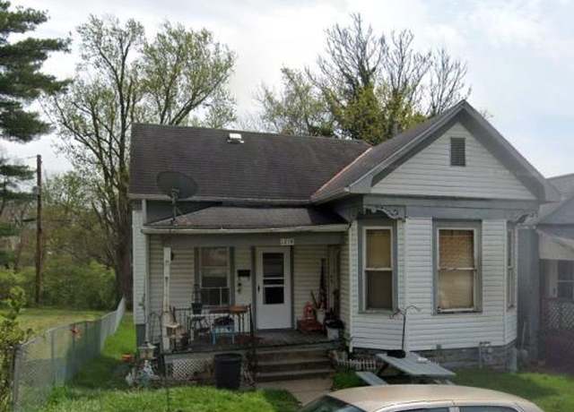 Property at 1218 Elm St, Zanesville, OH 43701, 2 beds, 1 bath