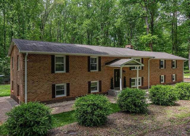 Property at 4559 Peeples Rd, Oak Ridge, NC 27310, 5 beds, 3 baths