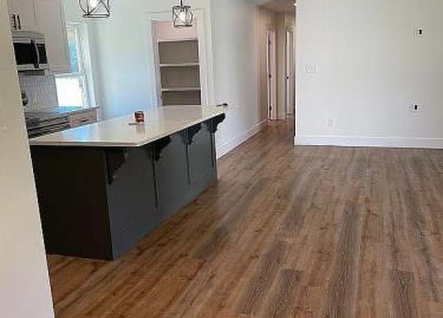 Property at 15439 Texas 322, Longview, TX 75603, 3 beds, 2 baths