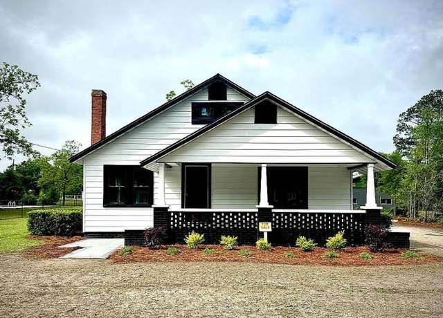 Property at 204 Wasdin St, Screven, GA 31560, 3 beds, 2 baths