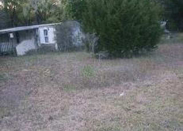 Property at 117 Hayes Dr, Interlachen, FL 32148, 2 beds, 1 bath