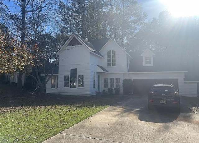 Property at 5271 Oglethorpe Ct, Powder Springs, GA 30127, 4 beds, 2.5 baths