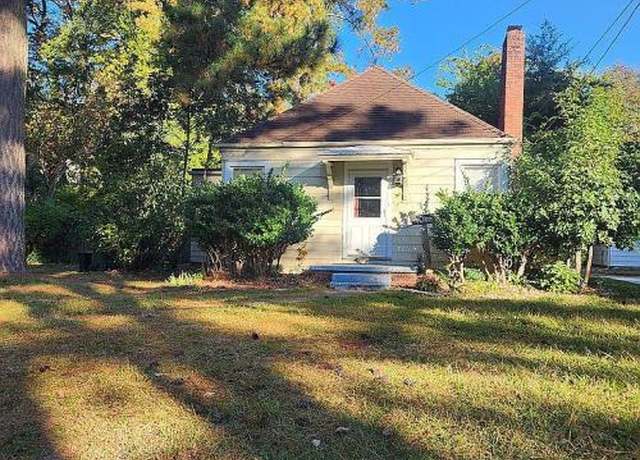 Property at 110 Belvedere Rd, Norfolk, VA 23505, 3 beds, 1 bath