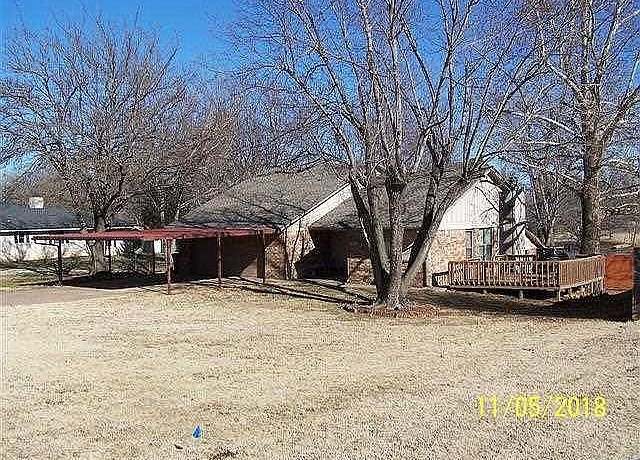 Property at 110 Pinewood Dr, Tuttle, OK 73089, 3 beds, 2 baths
