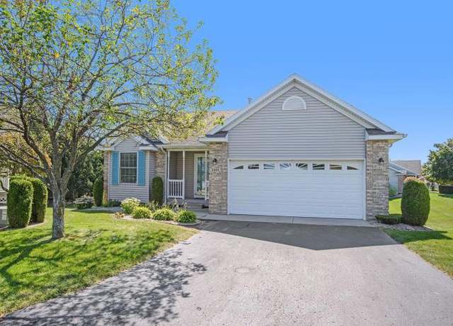 Property at 2944 Bayberry Ct, Holland, MI 49424, 4 beds, 2 baths