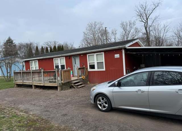 Property at 806 S Grant Blvd, Minerva, OH 44657, 3 beds, 1 bath