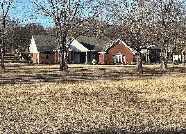 Property at 4370 Fawn Trl, Greenwood, AR 72936, 4 beds, 3 baths
