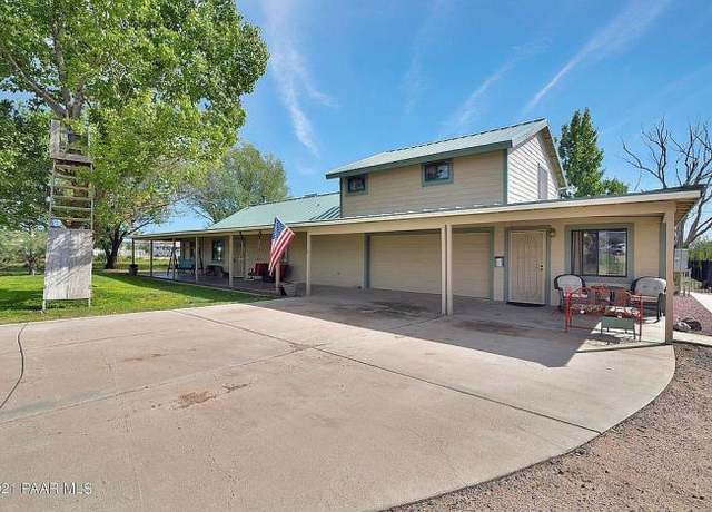 Property at 125 E Harpson Trl, Paulden, AZ 86334, 7 beds, 3 baths