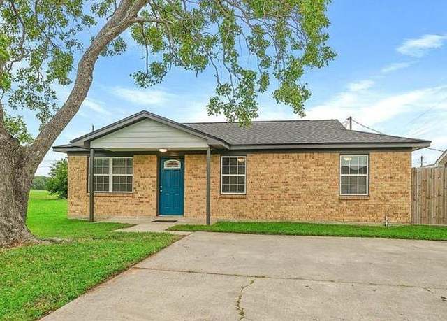 Property at 3108 Texas Ave, Texas City, TX 77590, 3 beds, 1 bath
