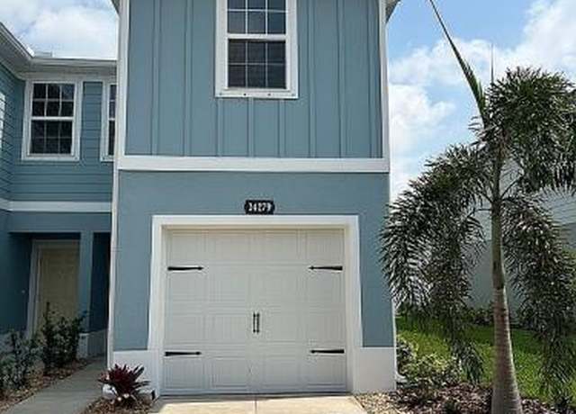 Property at 14179 Crimson Ave, Bradenton, FL 34211, 3 beds, 2.5 baths
