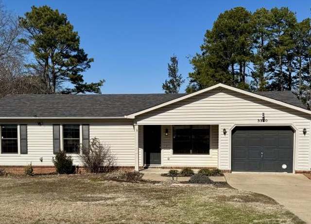 Property at 3320 Riverview Rd, Russellville, AR 72802, 3 beds, 2 baths