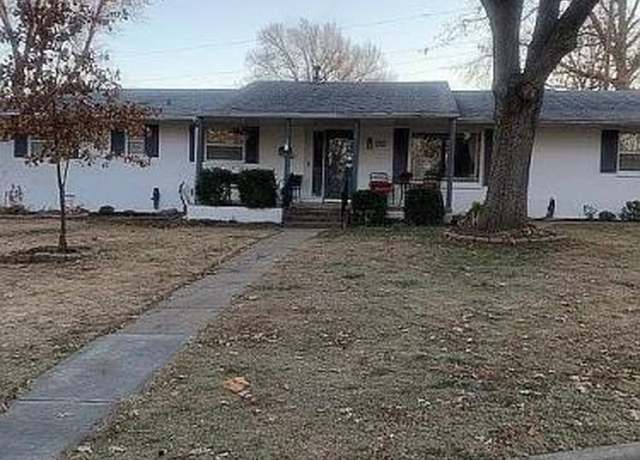 Property at 926 Sandstone Dr, Bartlesville, OK 74006, 4 beds, 2.5 baths