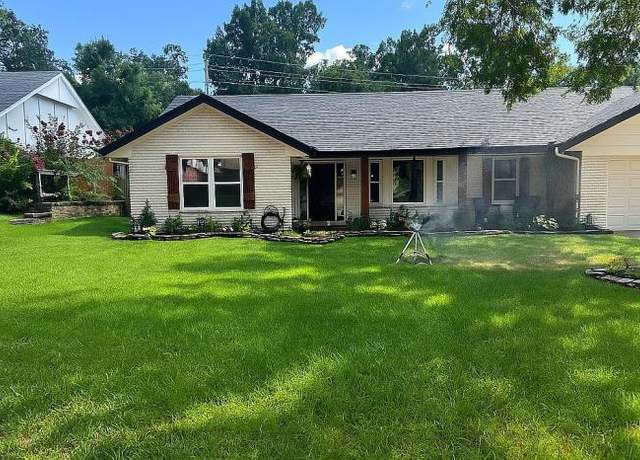 Property at 4204 E 85th St, Tulsa, OK 74137, 3 beds, 2 baths
