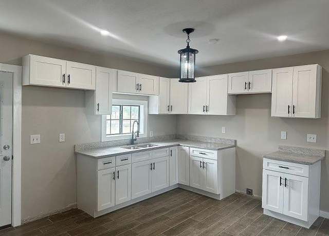 Property at 162 High Noon, Eagle Pass, TX 78852, 2 beds, 1 bath