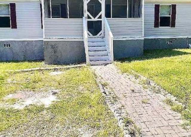 Property at 211 P L Braswell Way, Sandersville, GA 31082, 3 beds, 2 baths