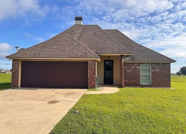 Property at 121 Ollie Dr, Abbeville, LA 70510, 3 beds, 2 baths