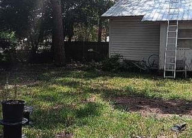 Property at 610 Georgia St, Crestview, FL 32536, 3 beds, 1 bath
