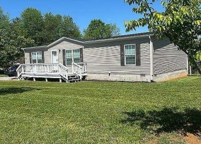 Property at 102 Lawless Ln, Jamestown, KY 42629, 3 beds, 2 baths