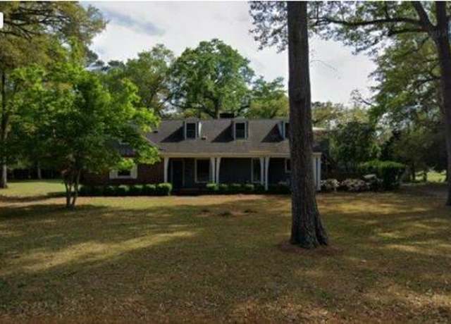 Property at 746 Washington St, Barnwell, SC 29812, 4 beds, 3 baths