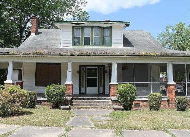 Property at 640 Atlantic Ave, Rocky Mount, NC 27801, 5 beds, 2 baths