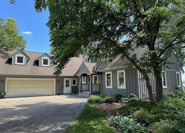 Property at 2505 Country Club Dr NE, Willmar, MN 56201, 4 beds, 3 baths