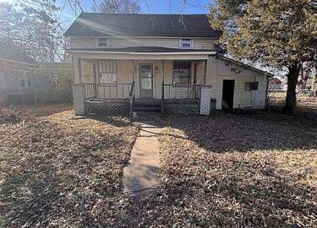 Property at 203 N Fairview St, Pittsburg, KS 66762, 3 beds, 1 bath