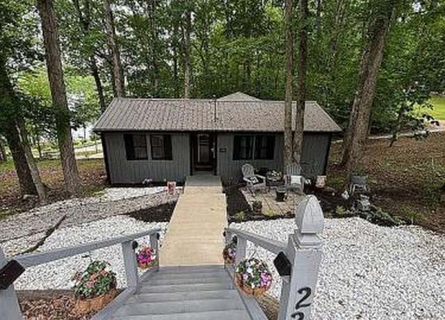 Property at 22 Omega Ln, Parsons, TN 38363, 2 beds, 1 bath