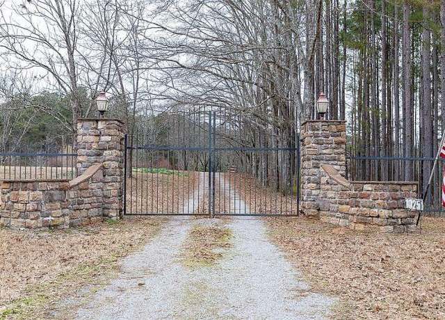 Property at 10251 Mississippi 395, Philadelphia, MS 39350, 4 beds, 3 baths