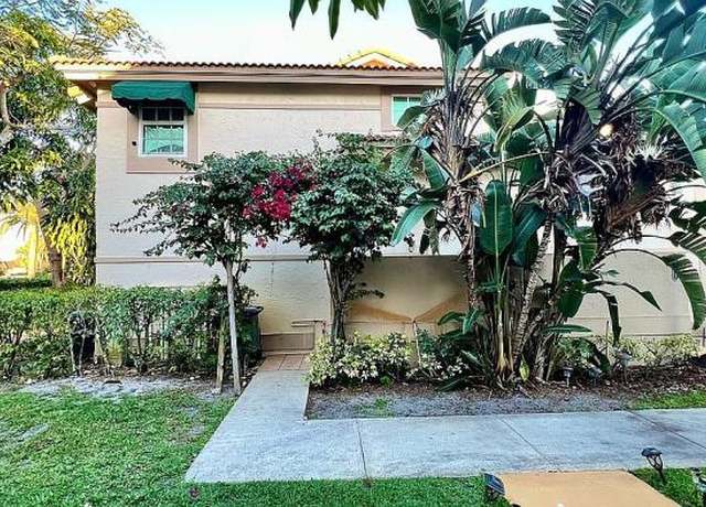 Property at 6543 Via Regina, Boca Raton, FL 33433, 3 beds, 2.5 baths