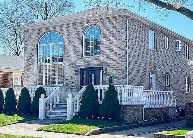 Property at 22452 76th Rd, Oakland Gardens, NY 11364, 4 beds, 3.5 baths