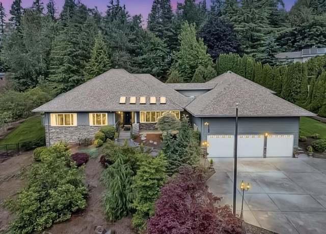 Property at 11299 SE Valley View Ter, Happy Valley, OR 97086, 4 beds, 3 baths