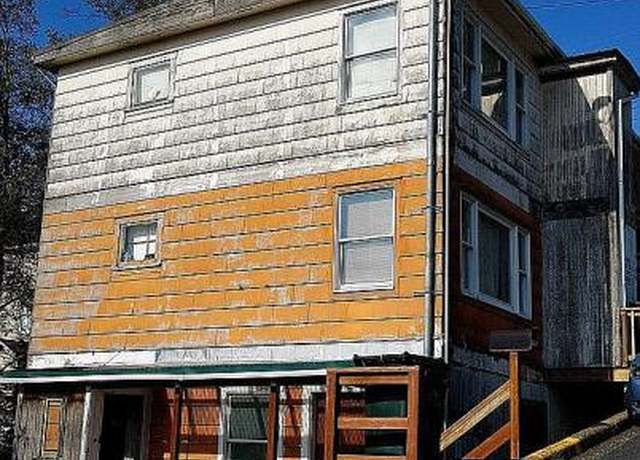 Property at 221 Austin St, Ketchikan, AK 99901, 6 beds, 3 baths