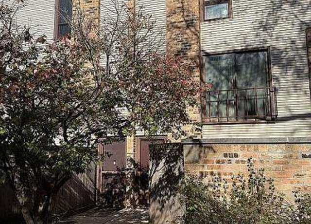 Property at 636 W Buckingham Pl Unit C, Chicago, IL 60657, 2 beds, 1.5 baths