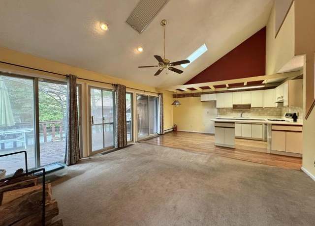 Property at 2 Sylvia Ln, Monticello, NY 12701, 3 beds, 3 baths