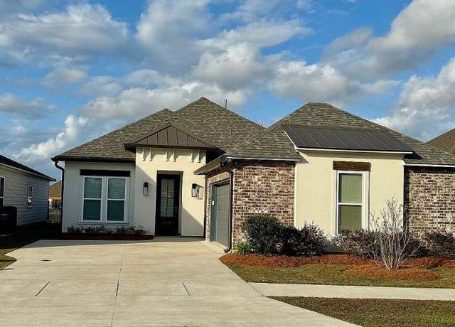 Property at 3113 Canewood Ln, Baton Rouge, LA 70810, 4 beds, 3 baths