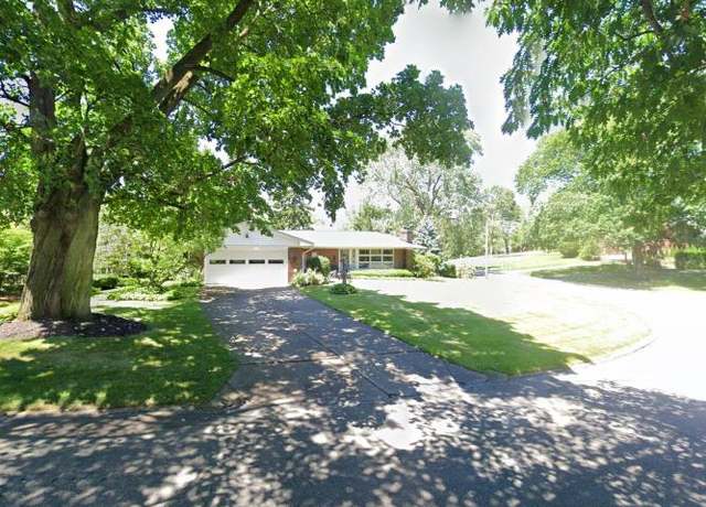 Property at 460 W Gore Rd, Erie, PA 16509, 3 beds, 2.5 baths