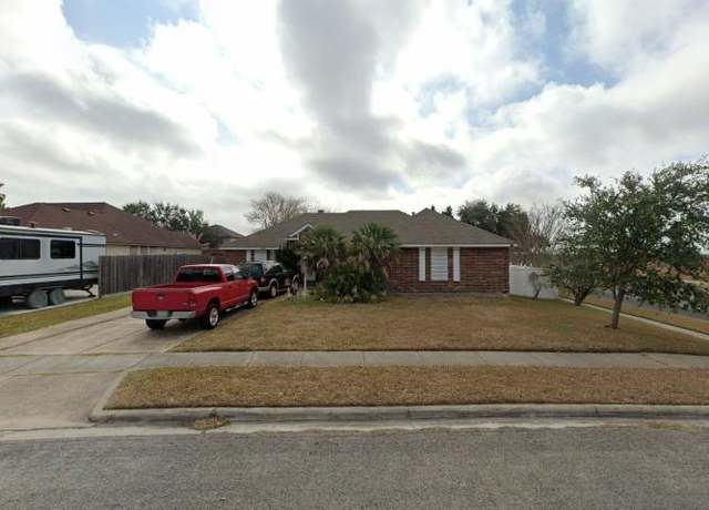 Property at 7850 Armstrong Dr, Corpus Christi, TX 78413, 3 beds, 2 baths