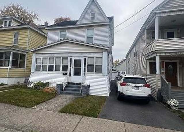 Property at 842 Main Ave, Schenectady, NY 12303, 3 beds, 1.5 baths