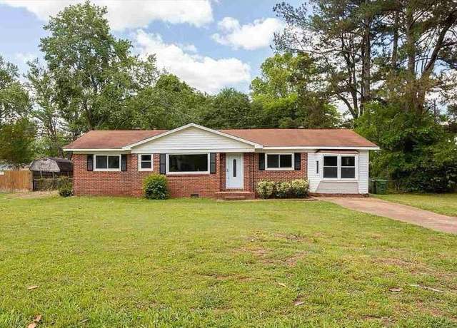Property at 3612 Crestmore Ave NW, Huntsville, AL 35816, 3 beds, 2 baths