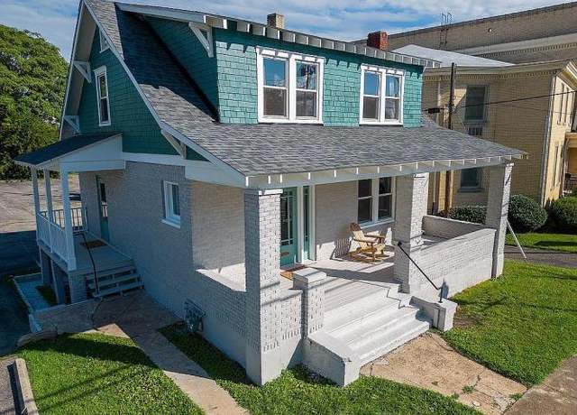 Property at 508 13th St SW, Roanoke, VA 24016, 3 beds, 1.5 baths