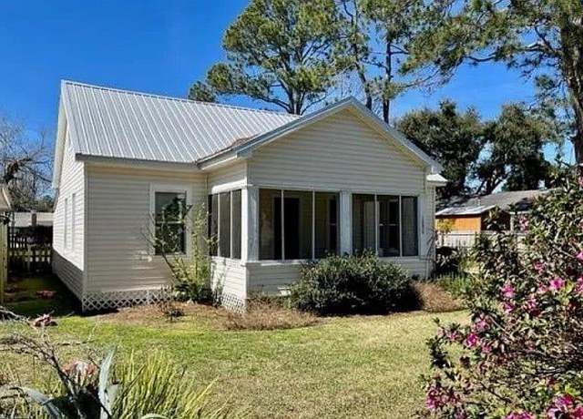 Property at 1086 S Cypress St #28, Loxley, AL 36551, 3 beds, 2 baths