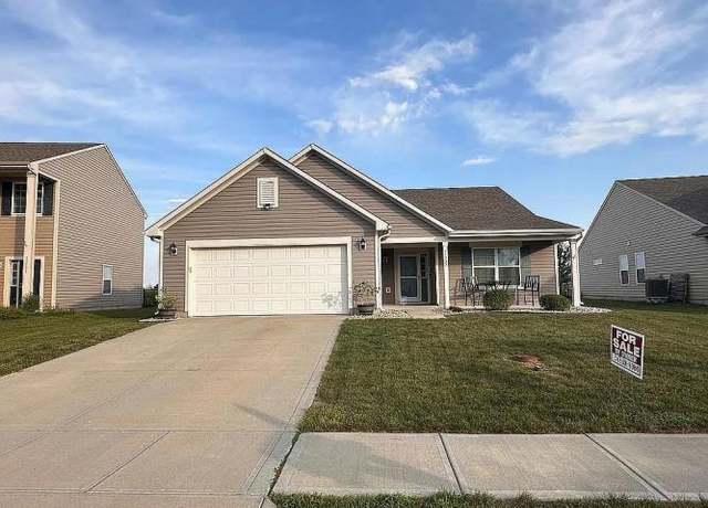 Property at 11727 Fawn Crest Dr, Indianapolis, IN 46235, 3 beds, 2 baths